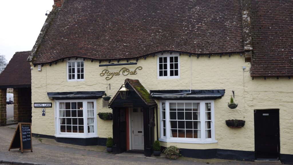 This image has an empty alt attribute; its file name is Royal-Oak-Blisworth-1024x578.jpg